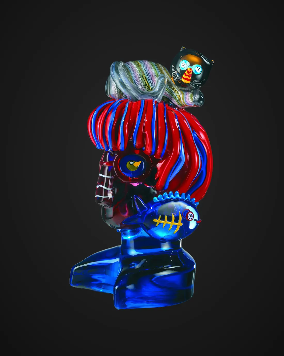 Glass sculpture by Alfredo Sosabravo: head with red and blue hair